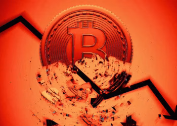 Bitcoin slips again: what weakening market confidence really means now